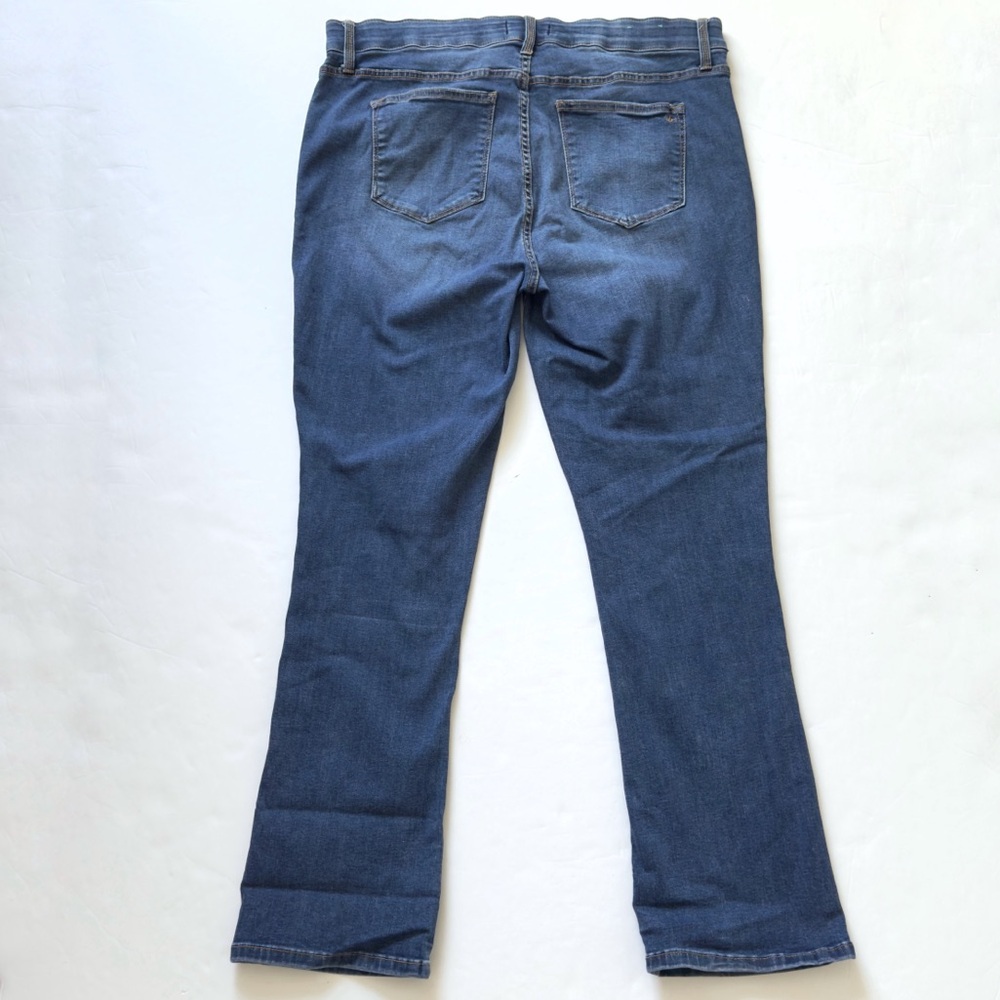 Lularoe Magic Waist Skinny Fit Bootcut Jeans 38 Stretch Comfy Mom Medium Wash - Picture 3 of 14